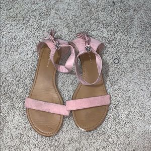 Pink sandals, with tassel laces